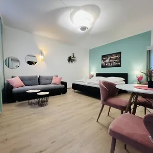 Wf-apartment Westbahnhof Vienne